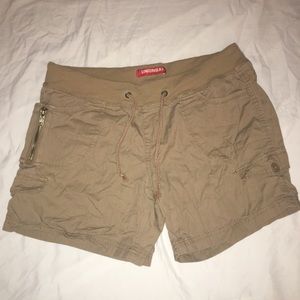 TAN CARGO SHORTS
